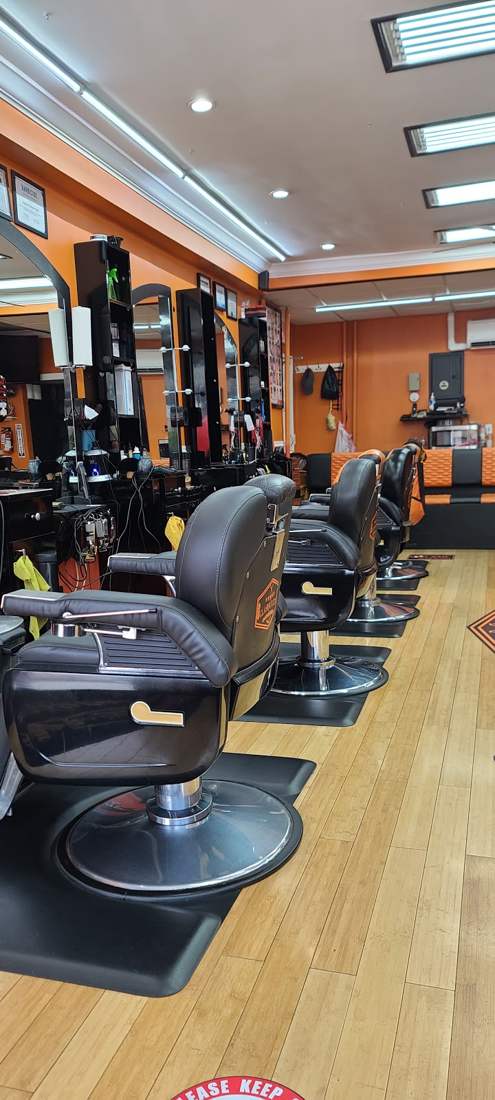 Clasique Cutz Barbershop. | 125-18 101st Ave, Queens, NY 11419 | Phone: (718) 441-9009