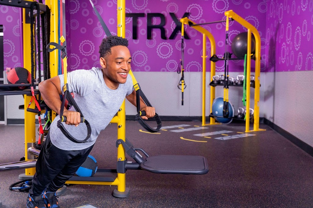 Planet Fitness | 840 Washington St, Middletown, CT 06457 | Phone: (860) 854-1004