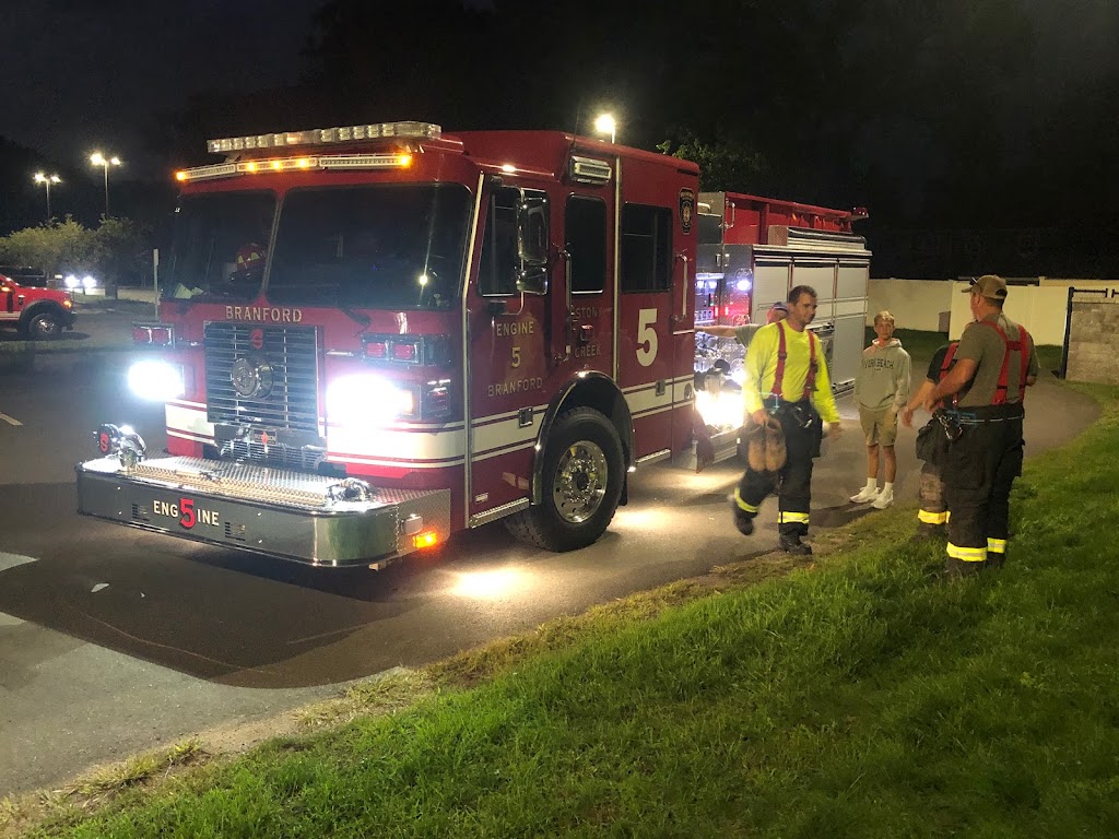 Stony Creek Rescue Fire Co. 5 | 41 School St, Branford, CT 06405 | Phone: (203) 315-3908