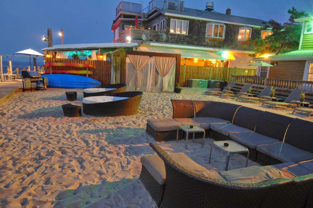 The Palms Hotel Fire Island | 168 Cottage Walk, Ocean Beach, NY 11770 | Phone: (631) 583-8870