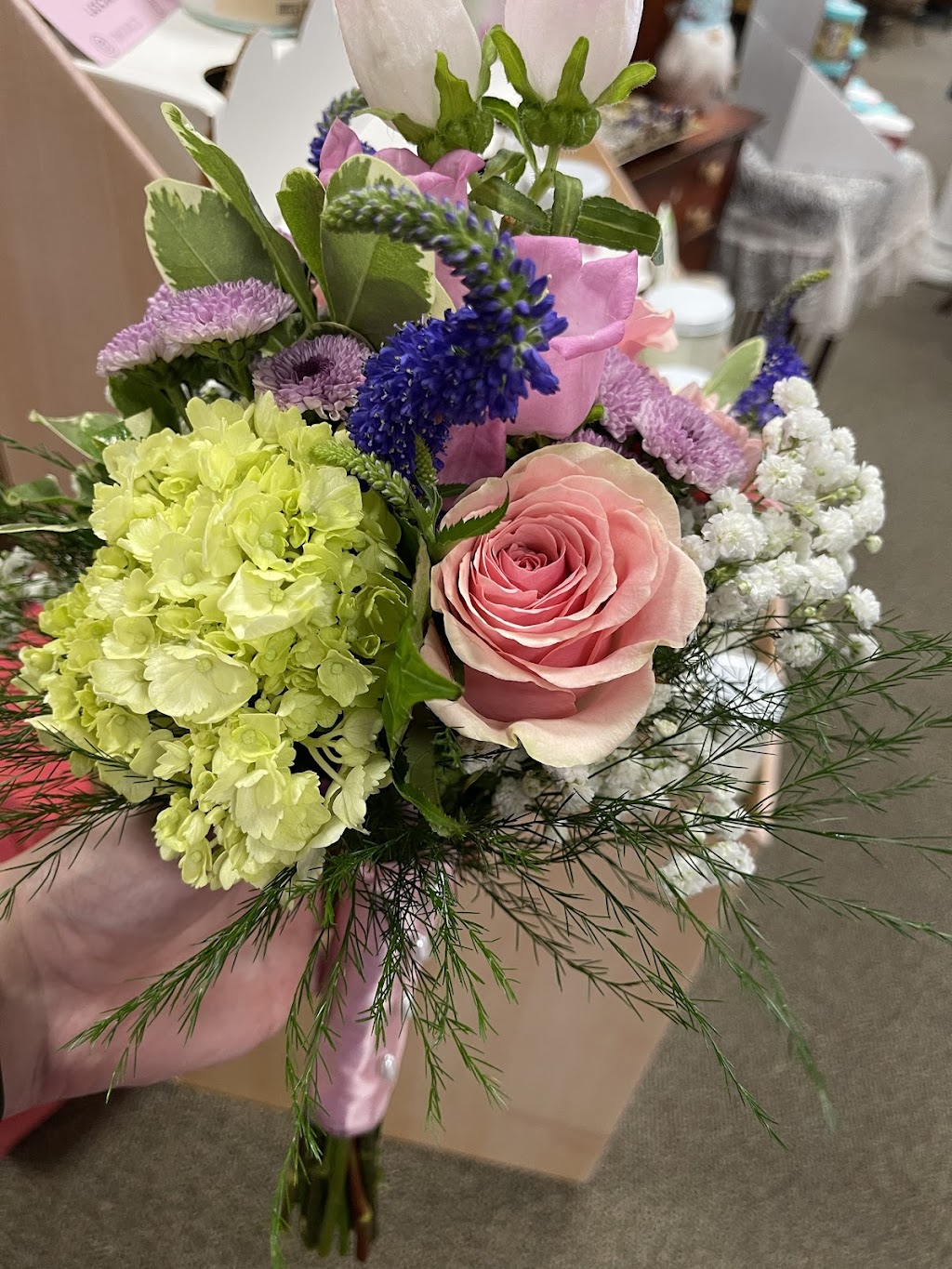 Swarthmore Flower and Gift Shop | 17 S Chester Rd, Swarthmore, PA 19081 | Phone: (610) 544-9732