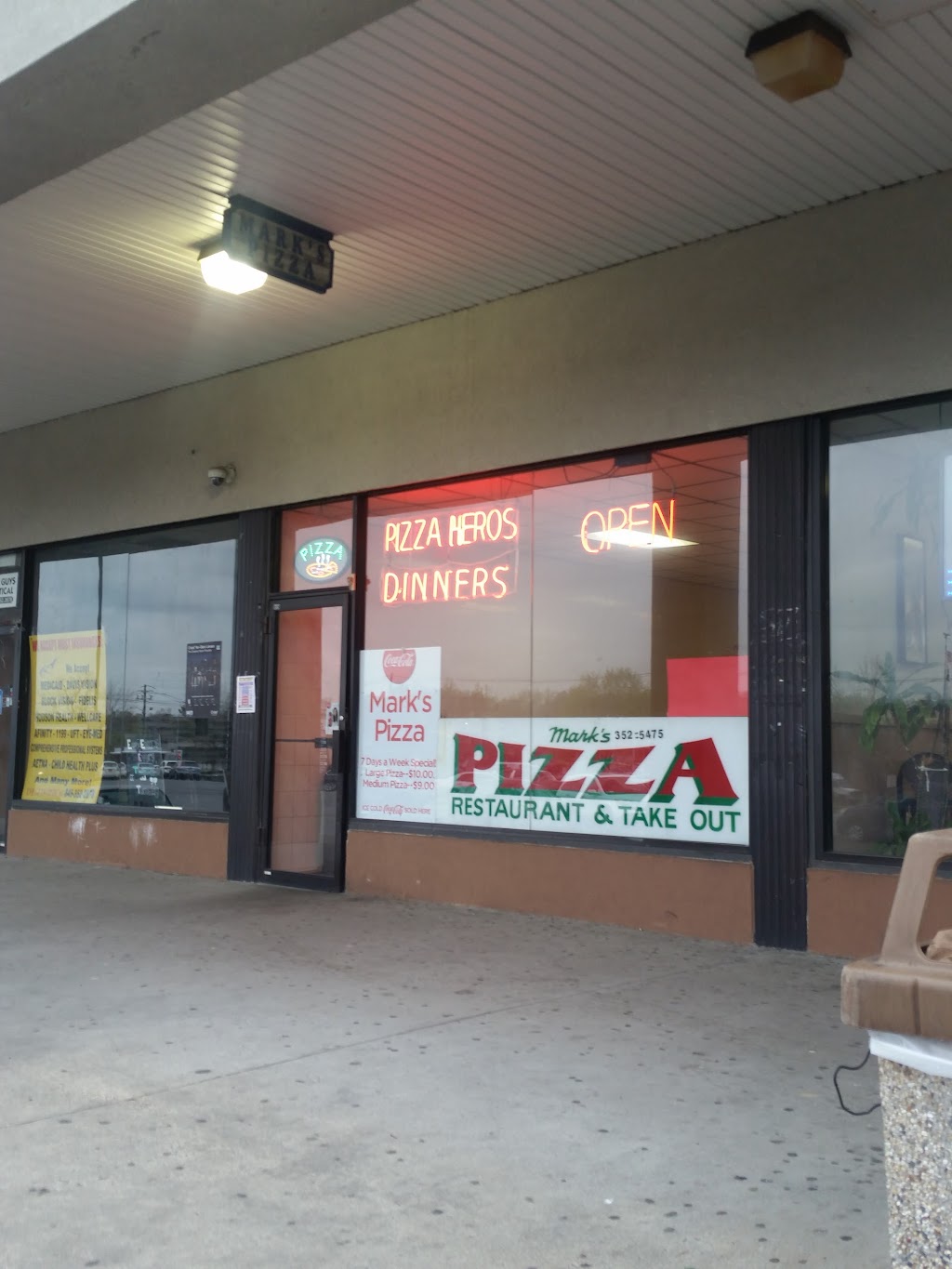 Marks Pizza | 293 N Main St, Spring Valley, NY 10977 | Phone: (845) 352-5475