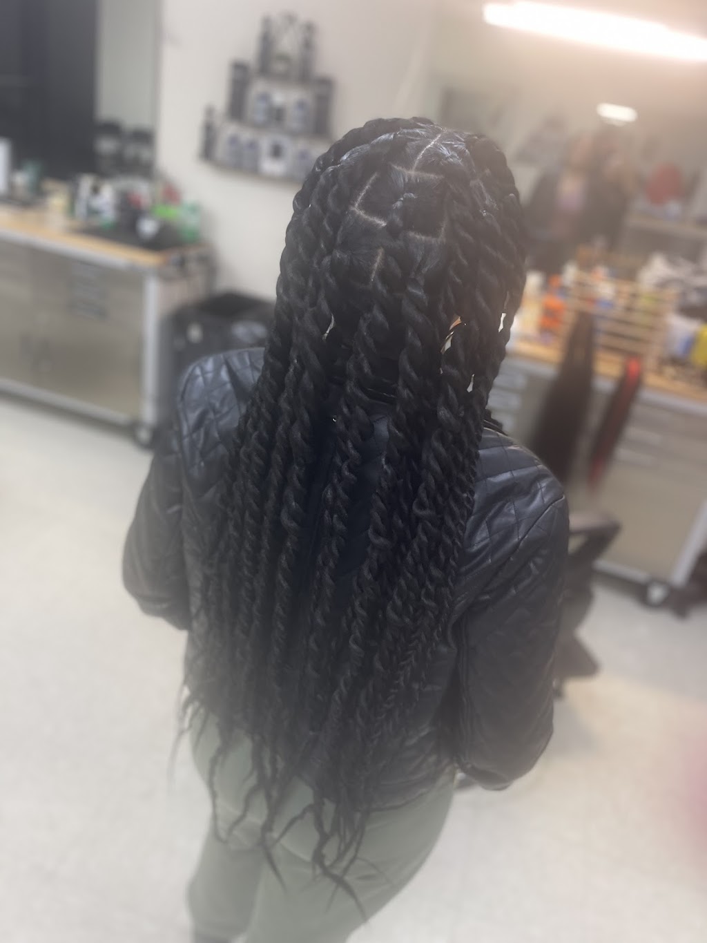 Braids by Vee | 416 E Main St, Middletown, NY 10940 | Phone: (717) 606-9062