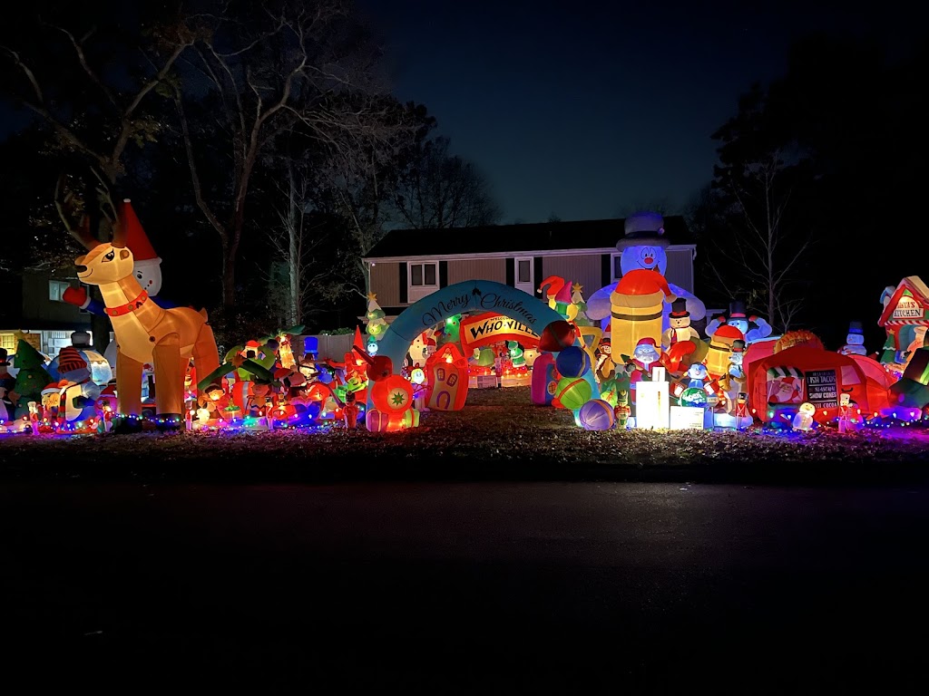 Joshs Holiday Displays | 16 Field Daisy Ln, East Northport, NY 11731 | Phone: (631) 402-4967