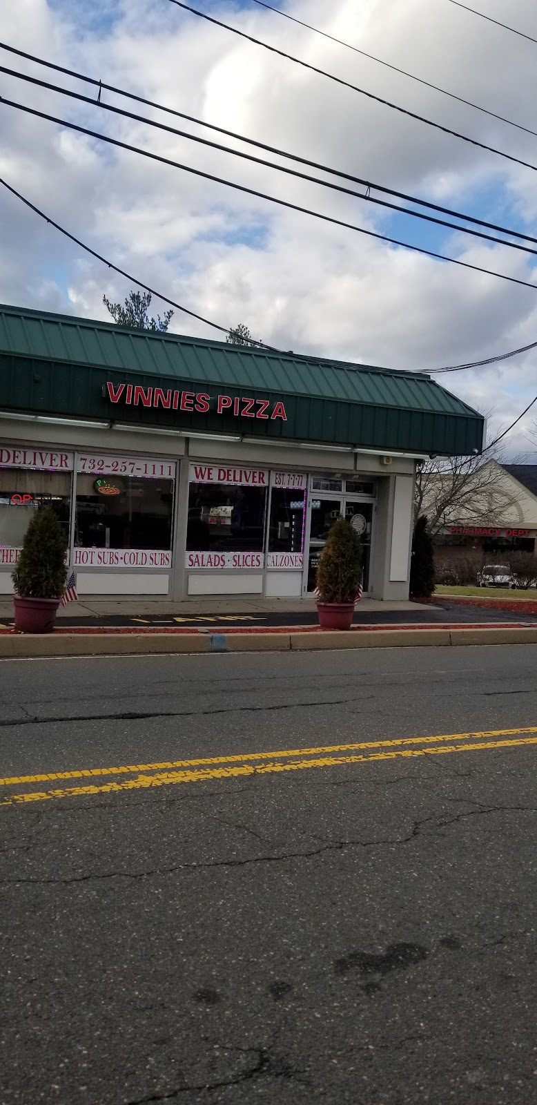 Vinnies Pizza & Subs | 429 Ryders Ln, East Brunswick, NJ 08816 | Phone: (732) 257-1111