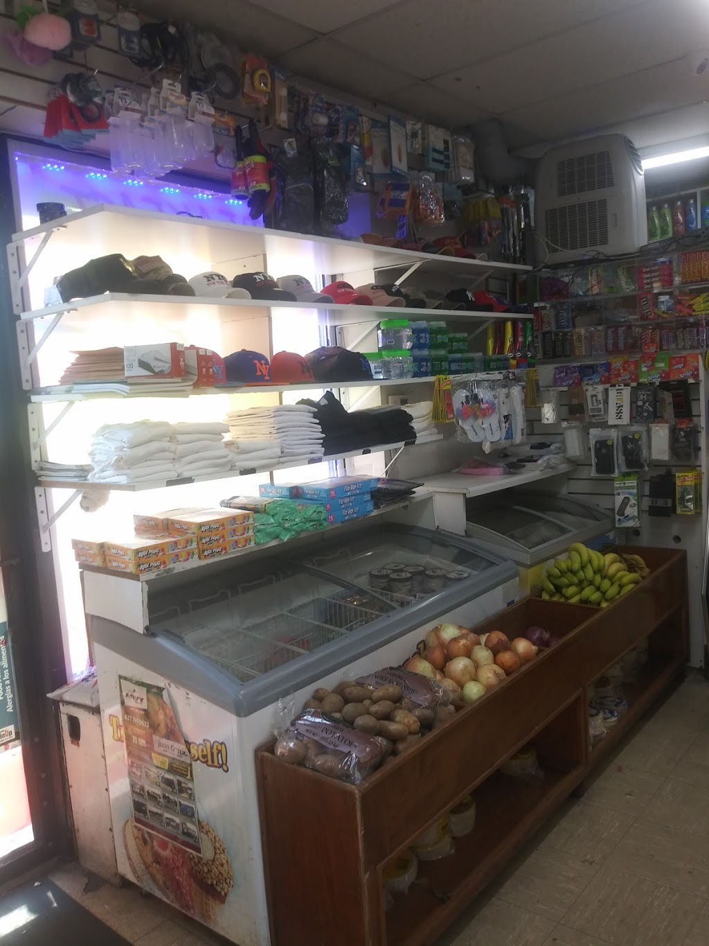 Los Muchachos Mini Market | 1589 Manatuck Blvd, Bay Shore, NY 11706 | Phone: (631) 666-5667