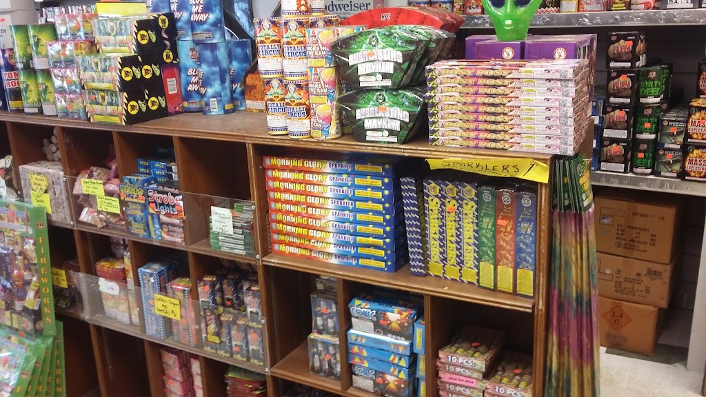 Hamlin Fireworks Outlet | 254 Cemetery Rd, Moscow, PA 18444 | Phone: (570) 689-4100