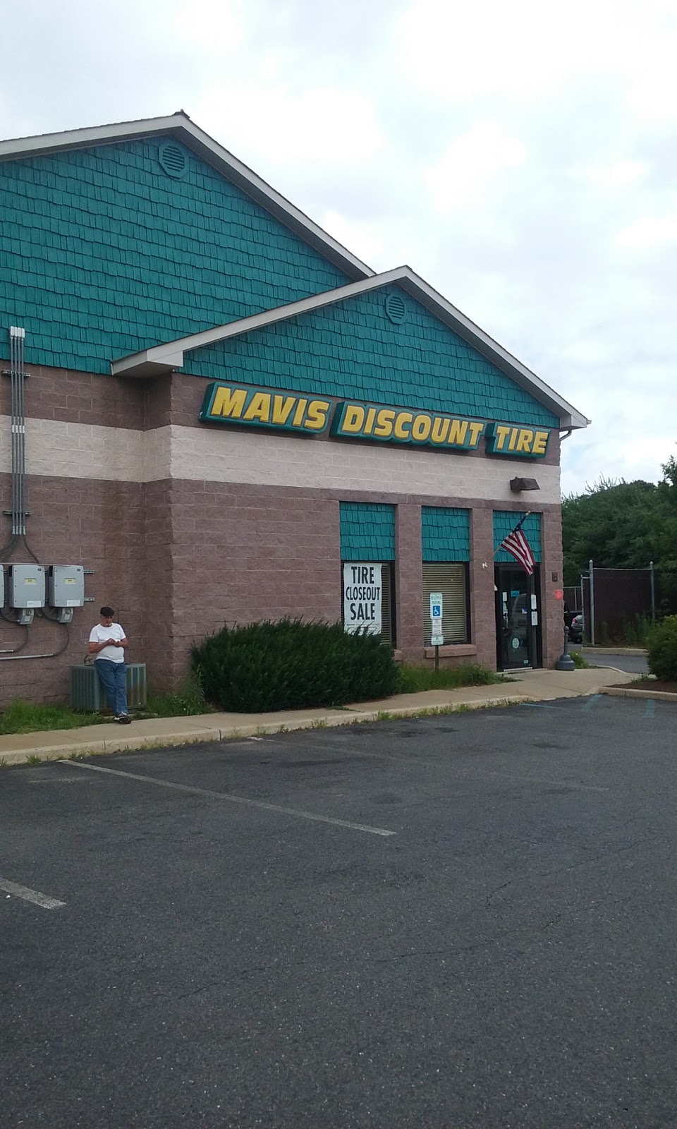Mavis Discount Tire | 301 E Millstream Rd, Cream Ridge, NJ 08514 | Phone: (609) 766-7632