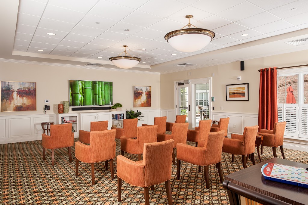 Brightview on New Canaan - Senior Assisted Living & Memory Care | 162 New Canaan Ave, Norwalk, CT 06850 | Phone: (203) 989-4774