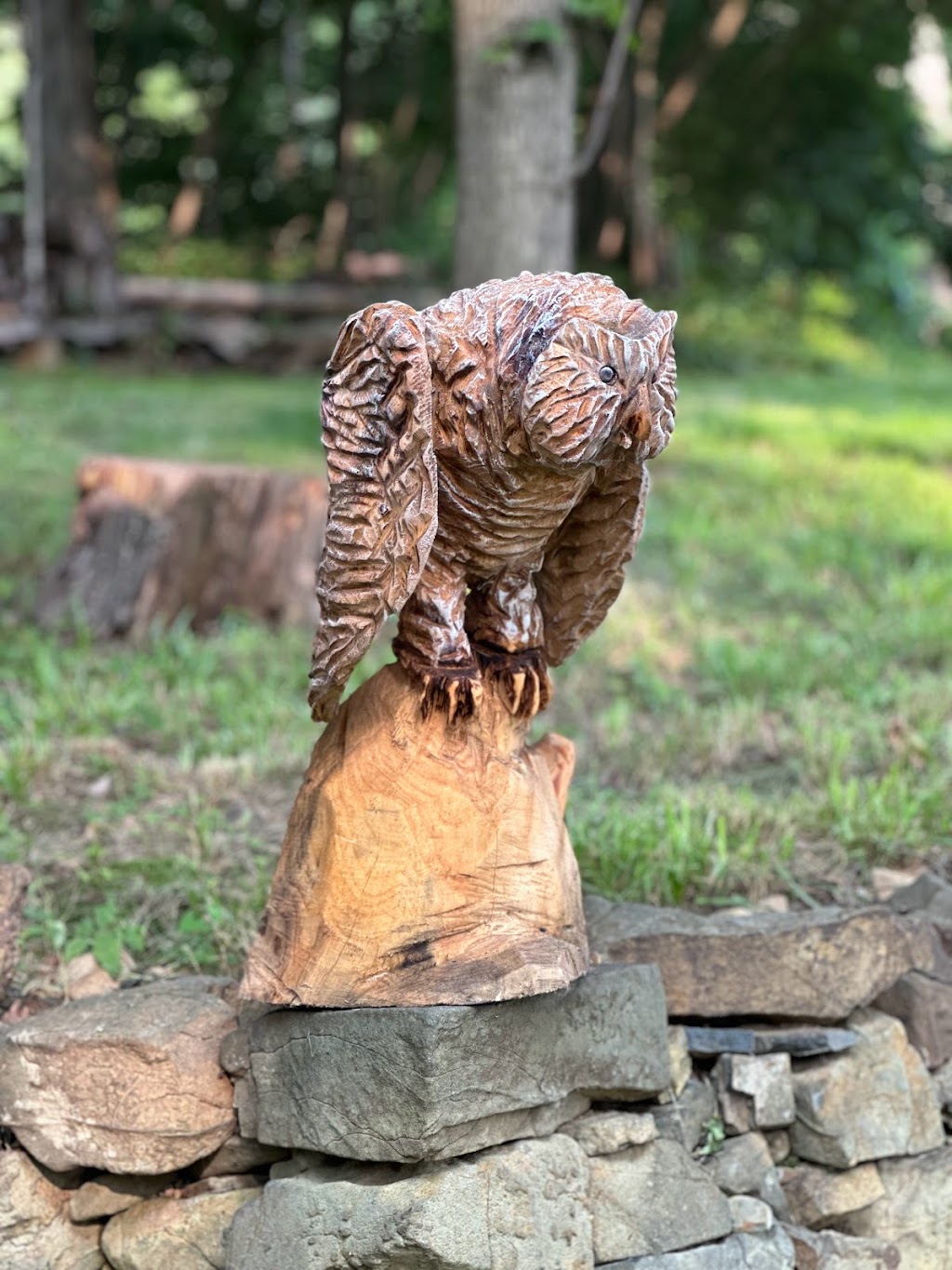 M plus F Creations custom chainsaw carvings | 280 Carrie Lane, Harleysville, PA 19438 | Phone: (267) 614-0028