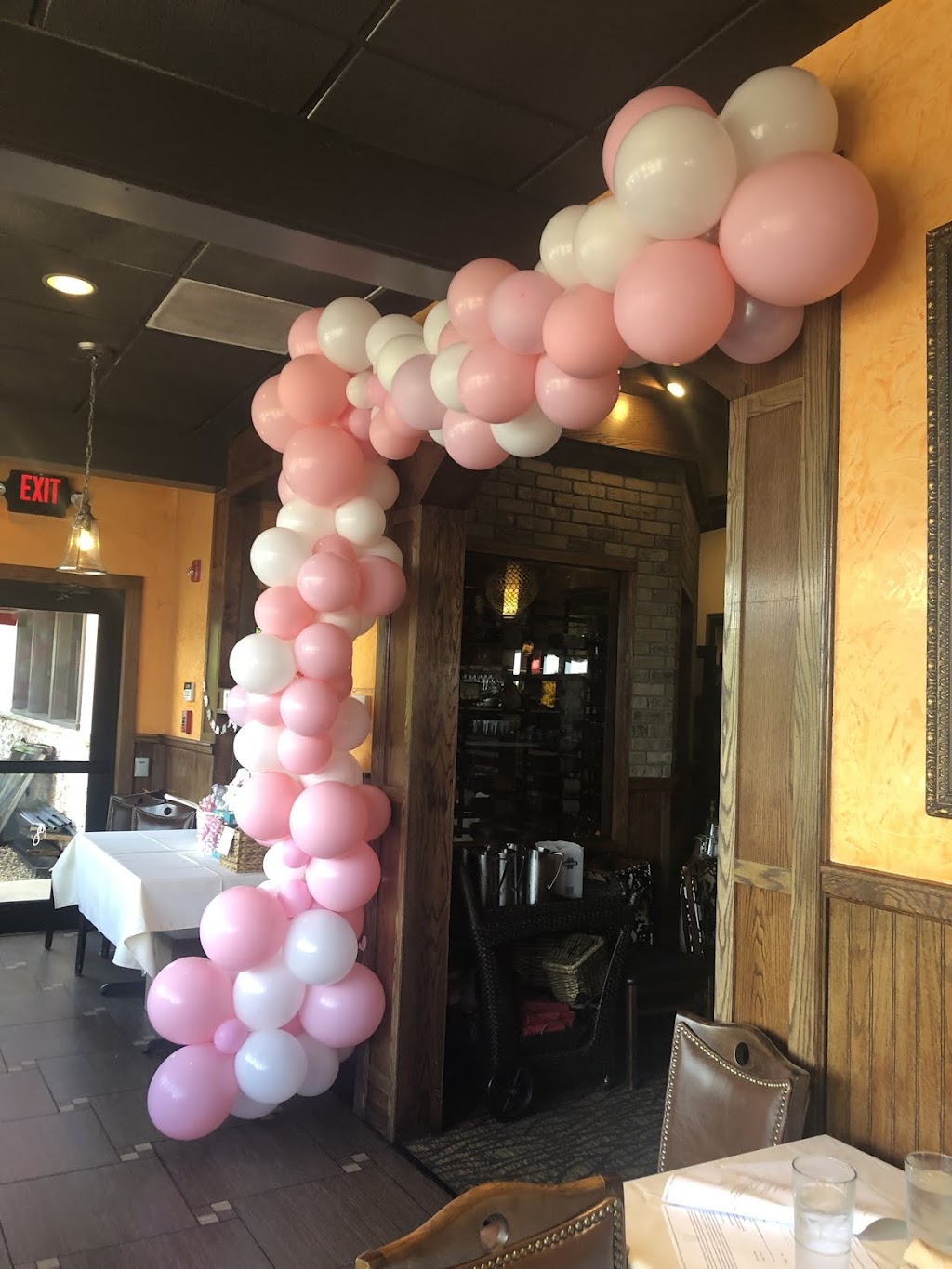 GIFTS IN A BALLOON CREATIONS | 903 Main St, Manchester, CT 06040 | Phone: (860) 305-0976