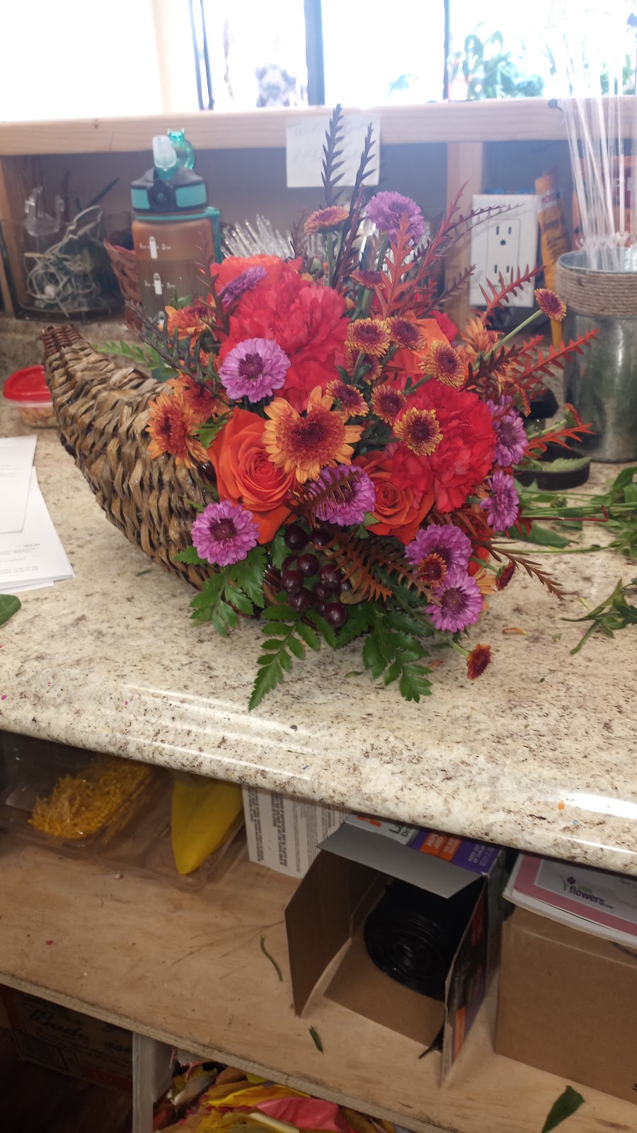 Christines Creations Flower Shop | 323 Captain Thomas Blvd, West Haven, CT 06516 | Phone: (203) 871-0049