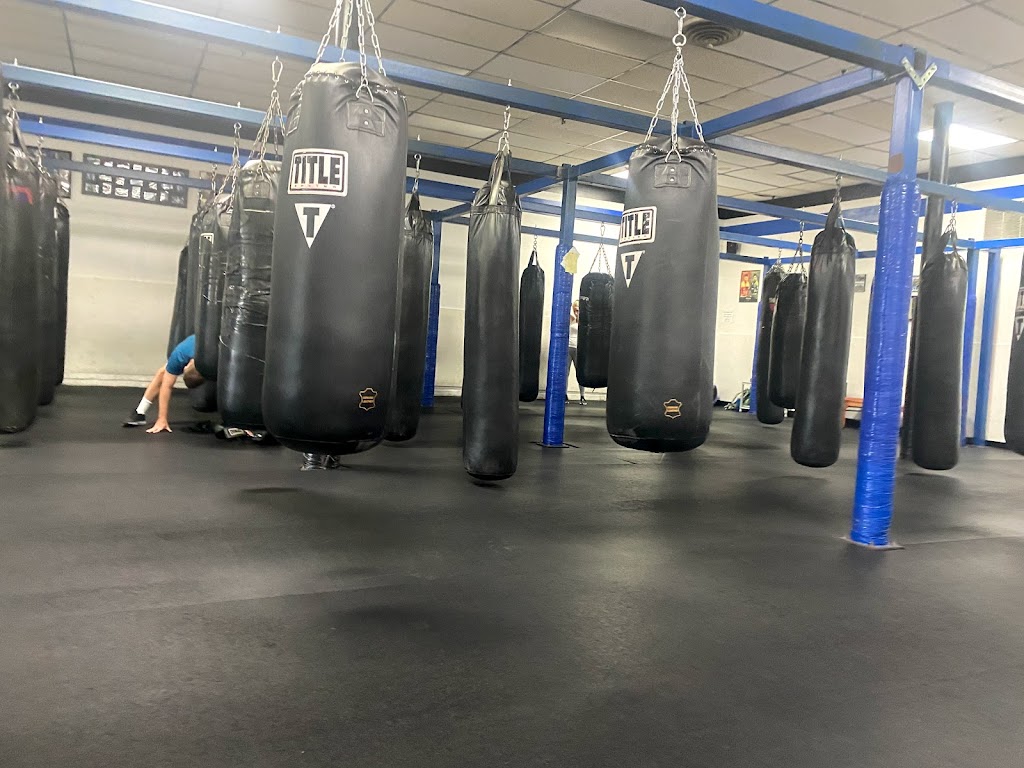 Bare Bones Boxing | 467 Silver Ln, East Hartford, CT 06118 | Phone: (860) 568-8000