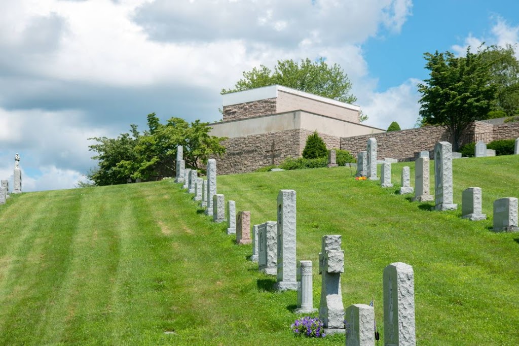 Calvary Cemetery | 2324 E Main St, Waterbury, CT 06705 | Phone: (203) 754-9105