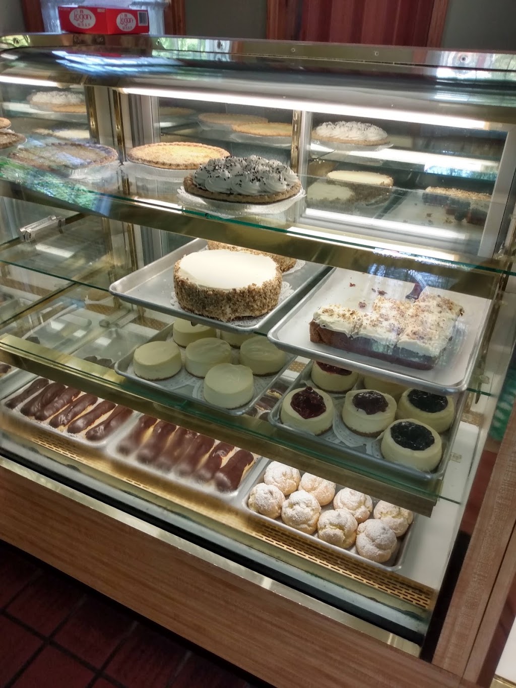 Middle Village Bakery and Farm Market | 2989 N Delaware Dr, Mt Bethel, PA 18343 | Phone: (570) 897-9133