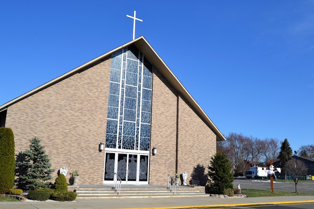 St Thomas More Roman Catholic Church | 12 Hollywood Ave, Fairfield, NJ 07004 | Phone: (973) 227-0055