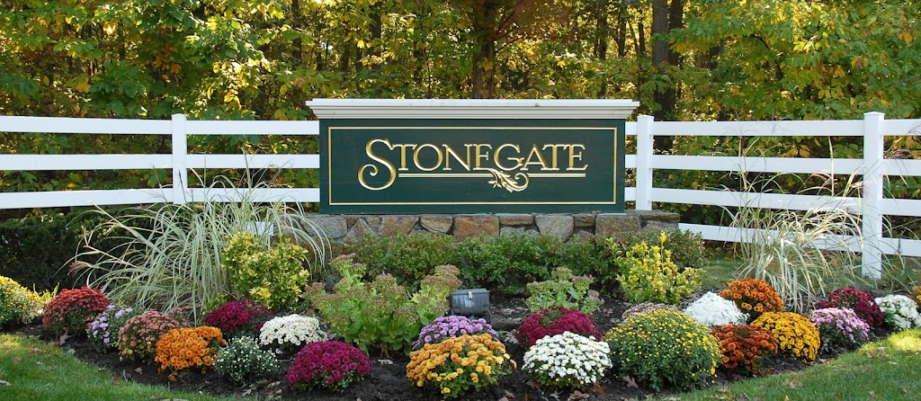 Stonegate At Middle Island | 100 Stonegate Way, Middle Island, NY 11953 | Phone: (631) 696-6888