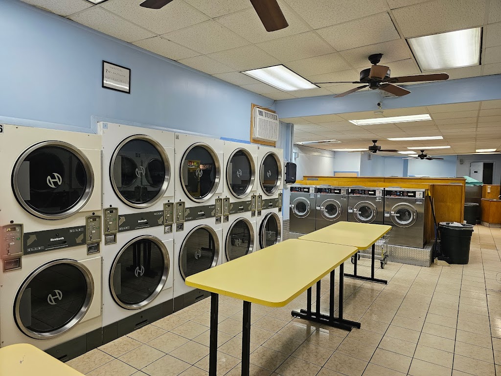 Hudson Plaza Laundromat & Dry Cleaners | 2585 South Rd, Poughkeepsie, NY 12601 | Phone: (845) 471-8356