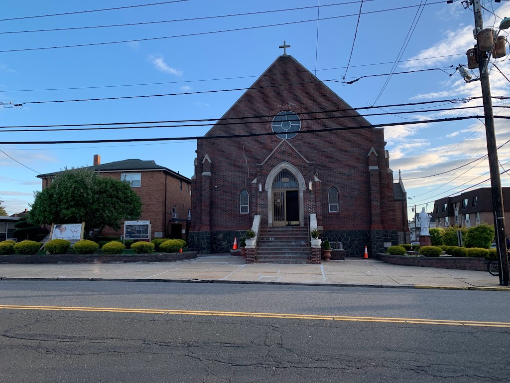 St Nicholas Roman Catholic Church | 442 Brinkerhoff Ave, Palisades Park, NJ 07650 | Phone: (201) 944-1154