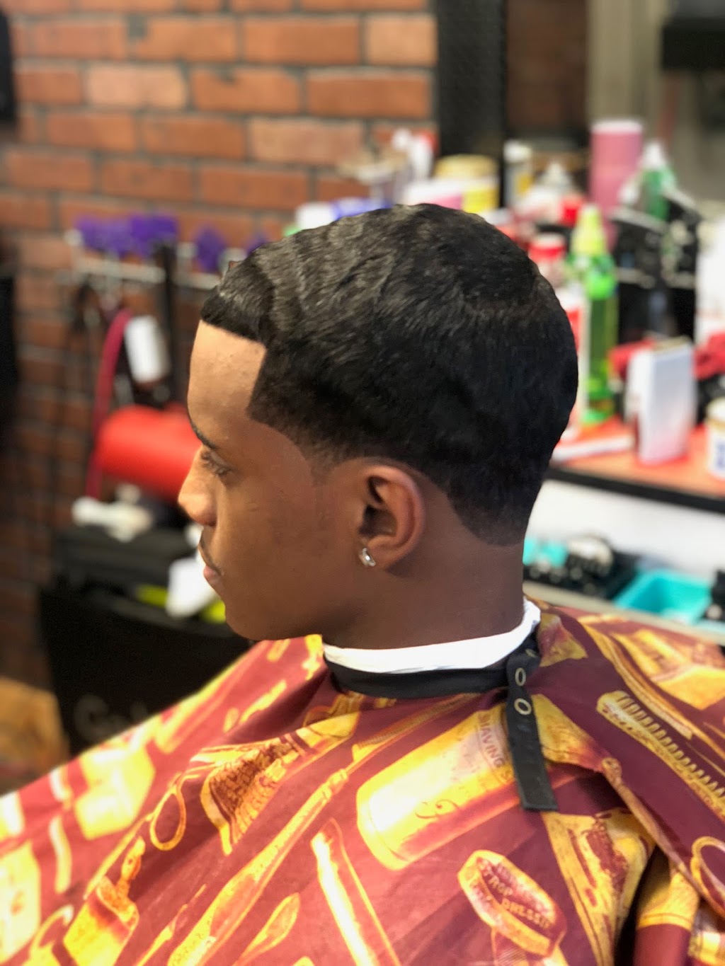 Redd’s Barbershop | 1185 Ringwood Ave, Haskell, NJ 07420 | Phone: (973) 835-0589