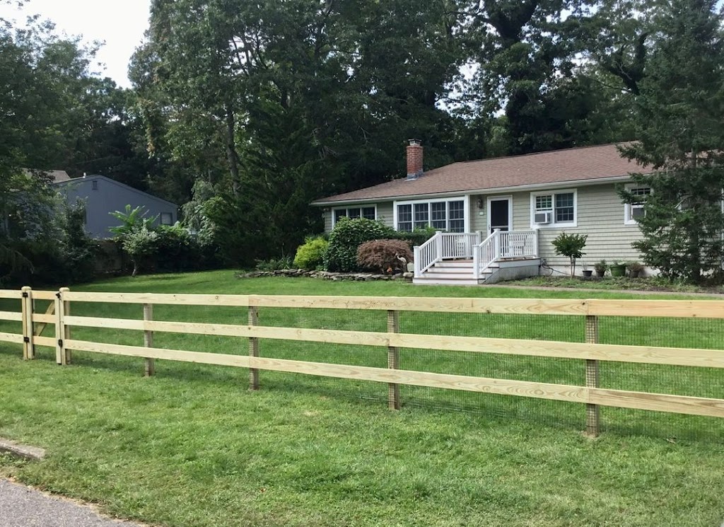 Sunrise Custom Fence East Inc. | 1139 Station Rd Unit 14, Medford, NY 11763 | Phone: (631) 474-8650