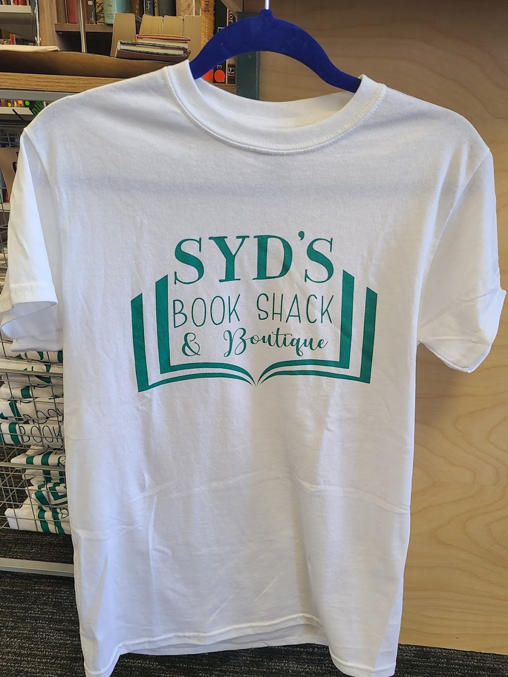 Syds Book Shack & Boutique | 26 Boston Post Rd, Madison, CT 06443 | Phone: (203) 689-5632