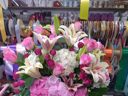 Heart to heart florist | 1371 Delsea Dr, Deptford, NJ 08096 | Phone: (856) 845-1134