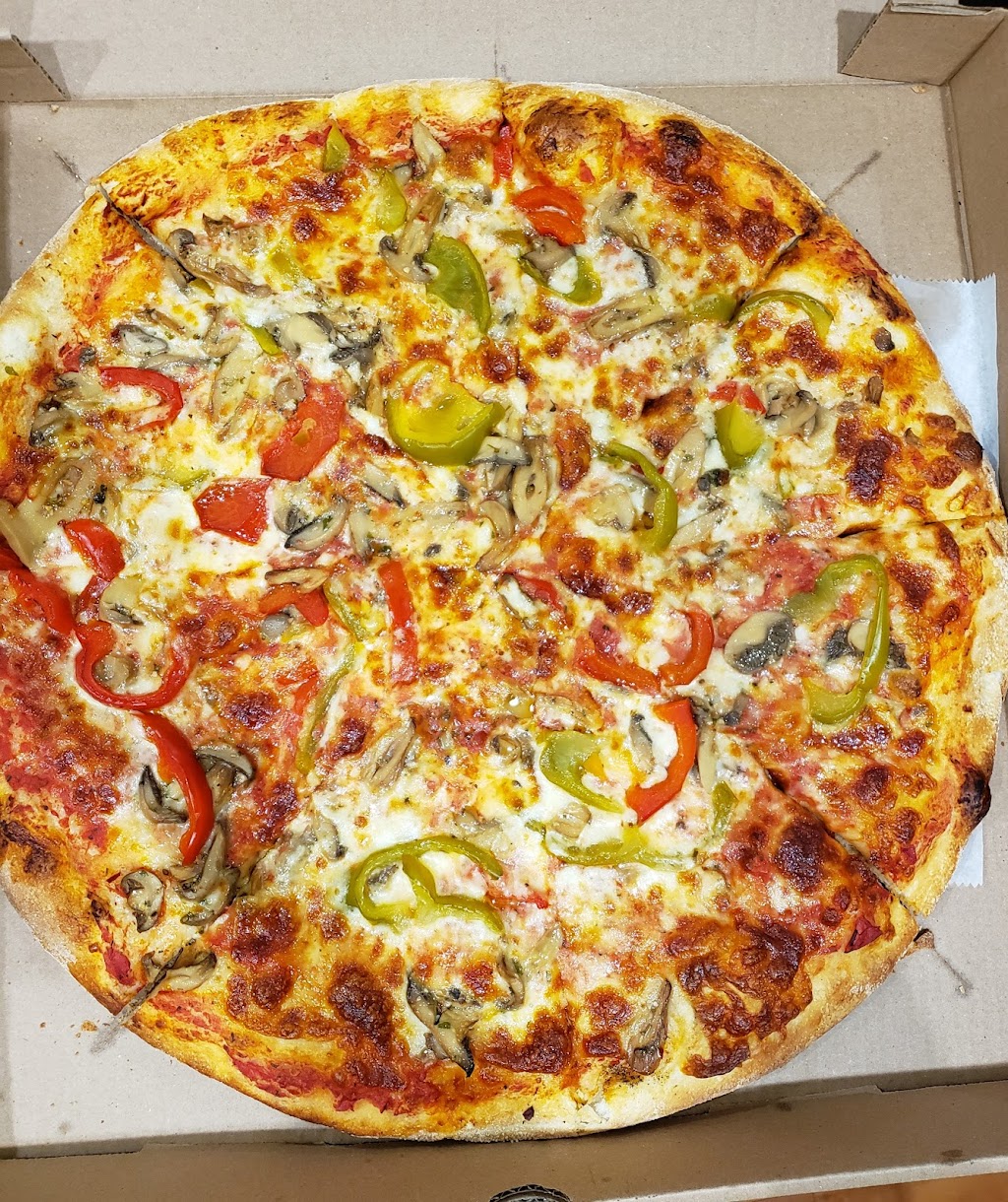 Sienas Pizza | 321 Broadway, Monticello, NY 12701 | Phone: (845) 791-7662