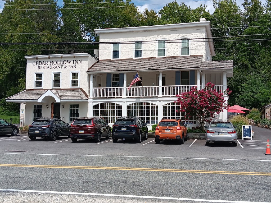 Cedar Hollow Inn Restaurant & Bar | 2455 Yellow Springs Rd, Malvern, PA 19355 | Phone: (610) 296-9006