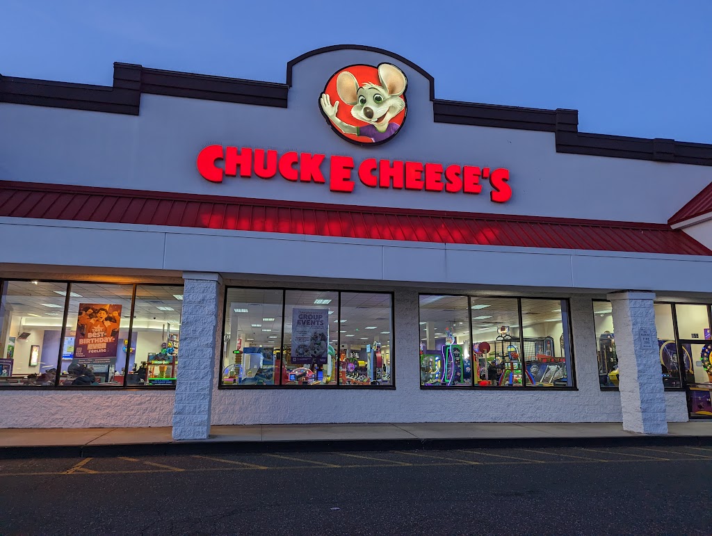 Chuck E. Cheese | 155 Sunrise Hwy, West Islip, NY 11795 | Phone: (631) 376-1800