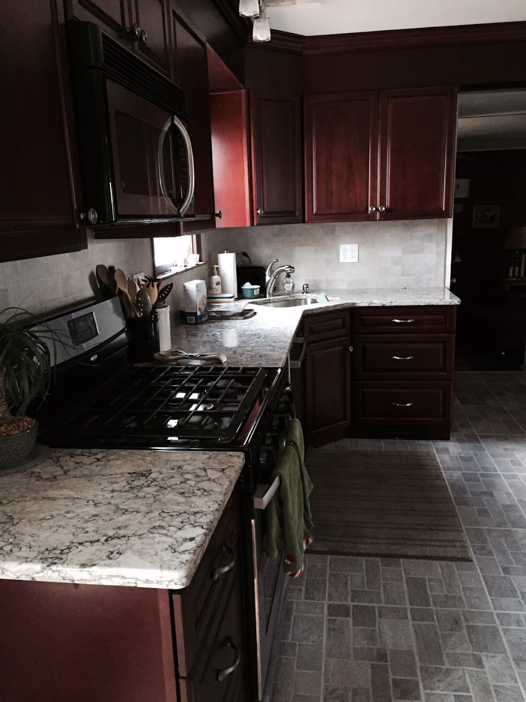 Custom Kitchen World Inc | 91 N Middletown Rd, Pearl River, NY 10965 | Phone: (845) 735-5463