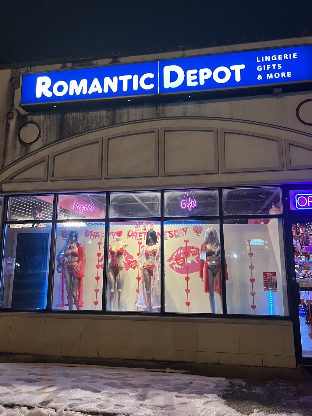 Romantic Depot Rockaway | 286 US-46, Rockaway, NJ 07866 | Phone: (201) 347-9200