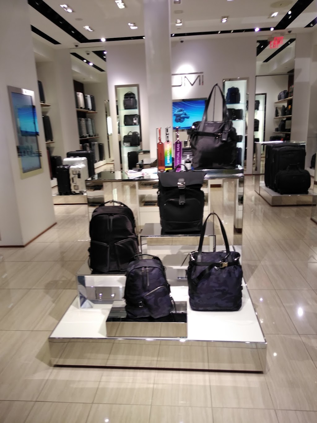 TUMI Store - Cherry Hill Mall | 2000 NJ-38 #1734, Cherry Hill, NJ 08002 | Phone: (856) 663-1601