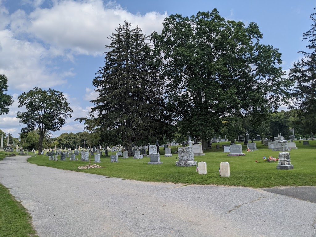 St Johns Catholic Cemetery | 25 Camp Ave, Darien, CT 06820 | Phone: (203) 742-1511