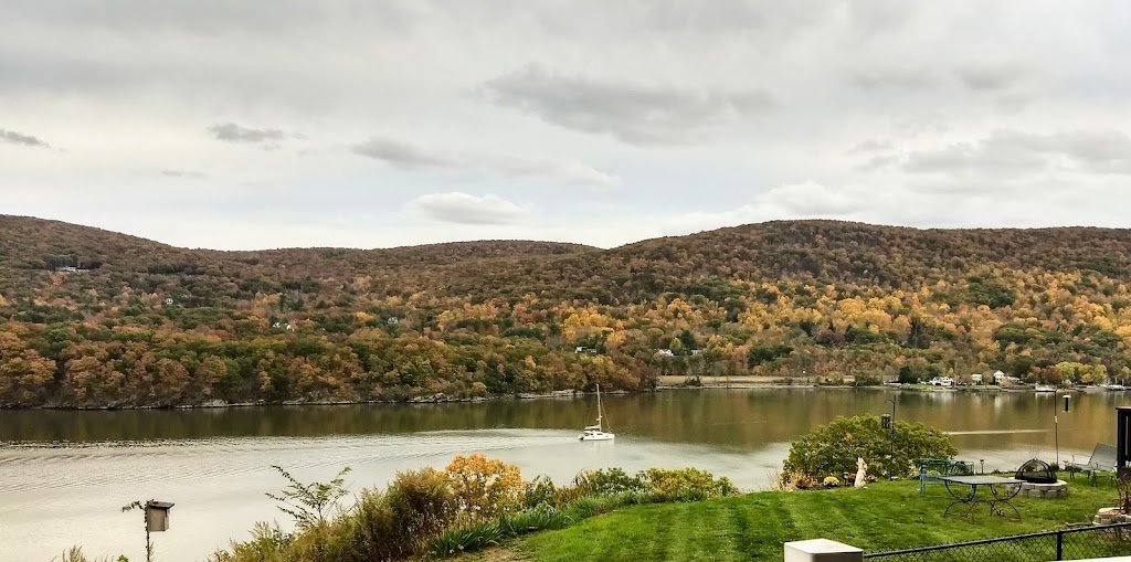 Hudson View Terrace | 9 Rivercrest Rd, Highland Falls, NY 10928 | Phone: (845) 446-4723