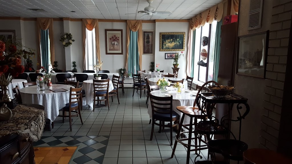 Silvias Thompsonville Cafe | 28 Pleasant St, Enfield, CT 06082 | Phone: (860) 741-6969