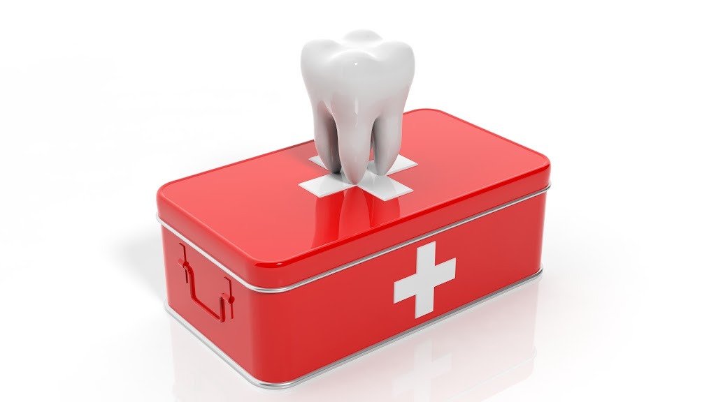 Long Island Emergency Dental Pros | 92 Willow Dr, East Quogue, NY 11942 | Phone: (516) 200-3336