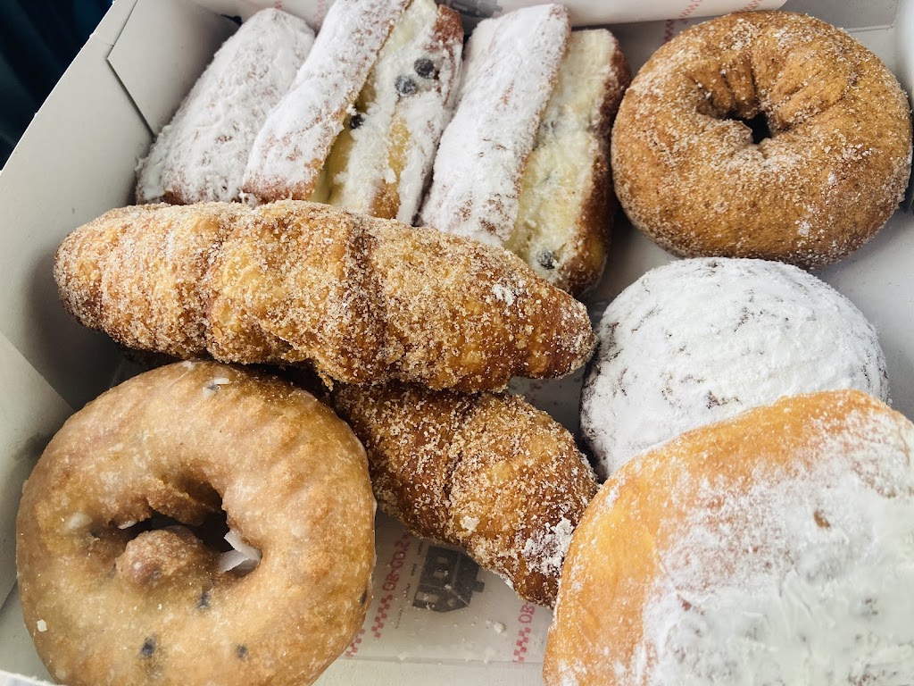 Ob-Cos Donuts | 547 Fischer Blvd, Toms River, NJ 08753 | Phone: (732) 270-3882
