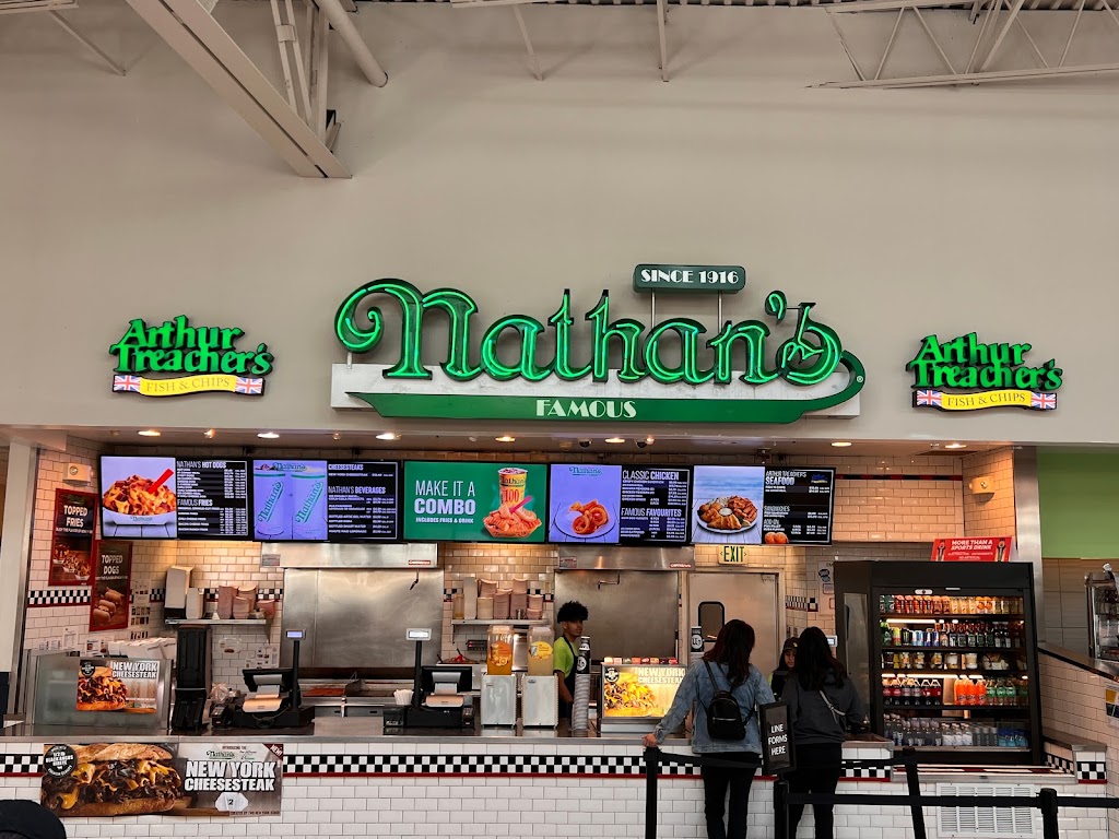 Nathans Famous | 651 Kapkowski Rd, Elizabeth, NJ 07201 | Phone: (908) 282-4800