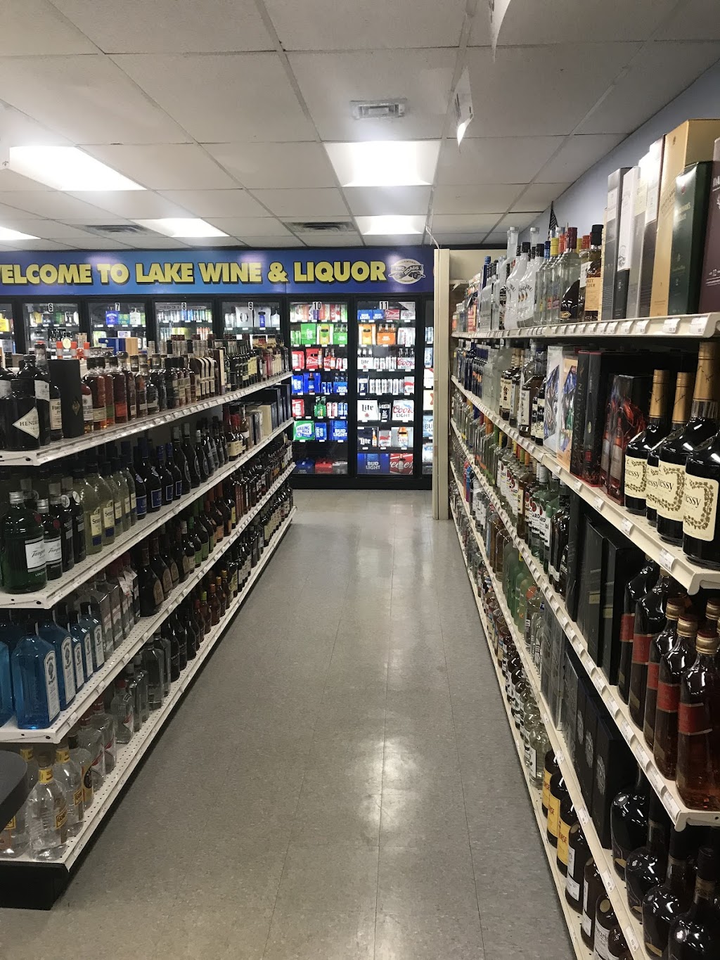 Lake Wine & Liquor | 342 Lake Ave # 350, Bristol, CT 06010 | Phone: (860) 261-7003