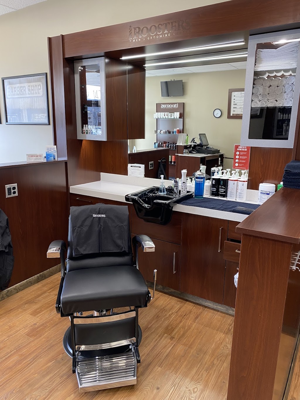 Roosters Mens Grooming Center | 143 Federal Rd #50, Brookfield, CT 06804 | Phone: (203) 740-2039