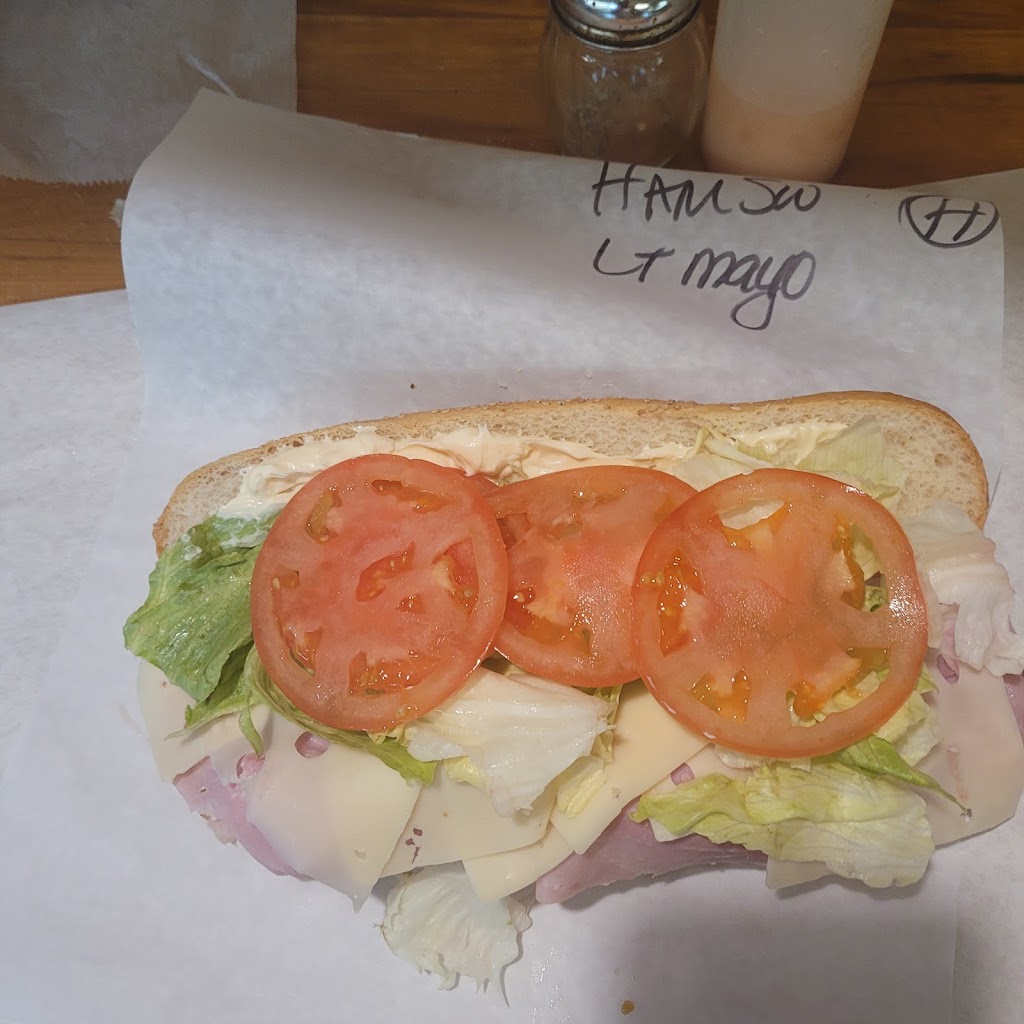 Ridge Country Deli | 1630 Middle Country Rd, Ridge, NY 11961 | Phone: (631) 924-0338