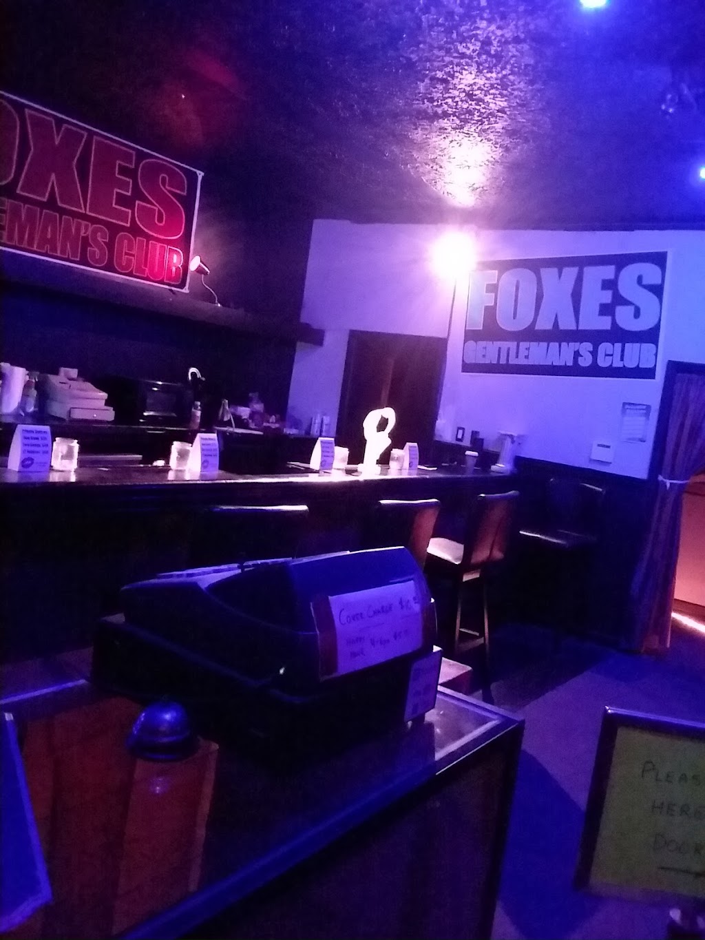 Foxes Gentlemens Club | 1010 County Rd 37, New Hampton, NY 10958 | Phone: (845) 707-3942
