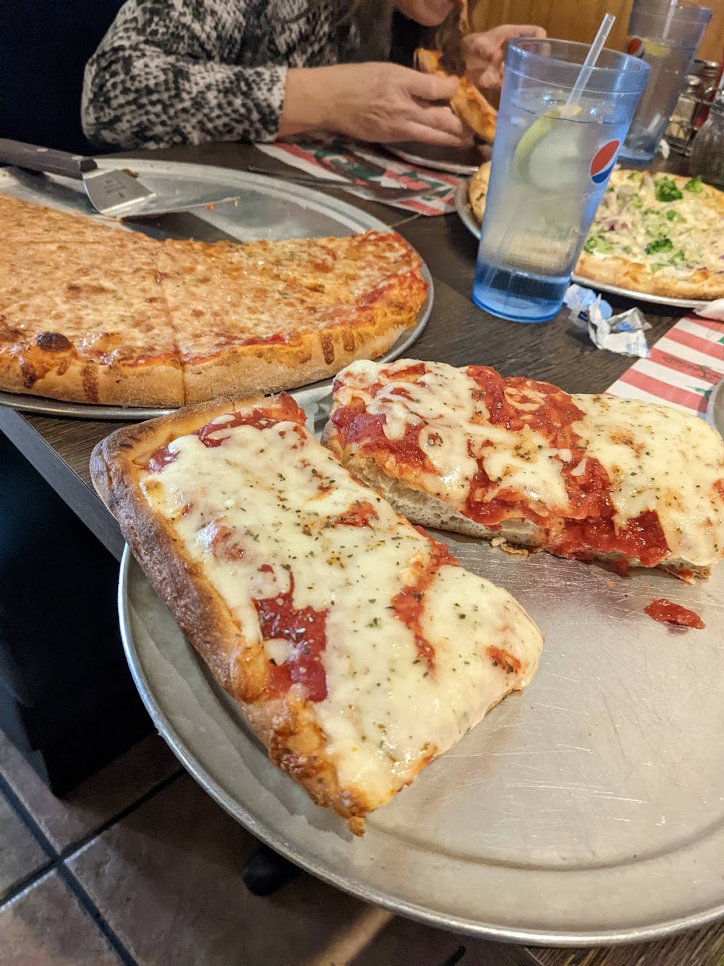 Sals Pizza | 487 E Moorestown Rd #1, Wind Gap, PA 18091 | Phone: (610) 863-7565