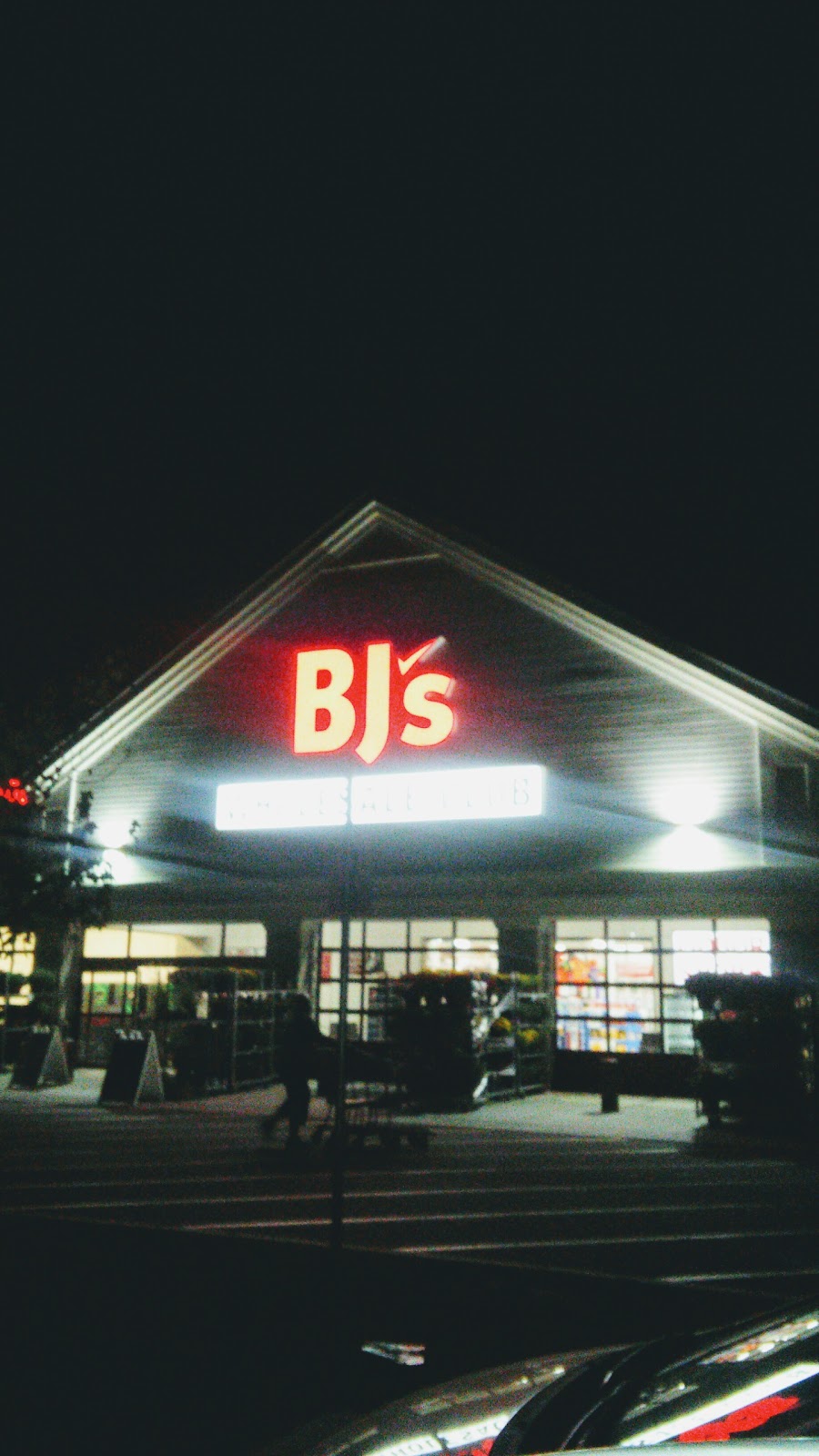 BJs Wholesale Club | 106 Federal Rd, Brookfield, CT 06804 | Phone: (203) 460-5000