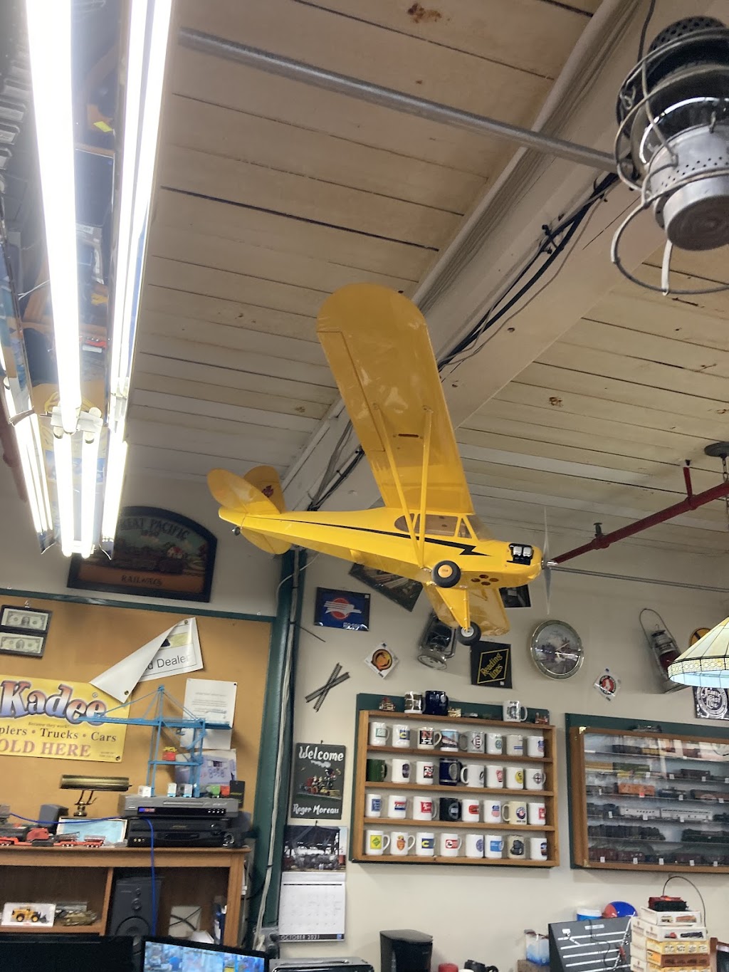 R R Model & Hobby Supply | 210 Holabird Ave, Winsted, CT 06098 | Phone: (860) 379-3383