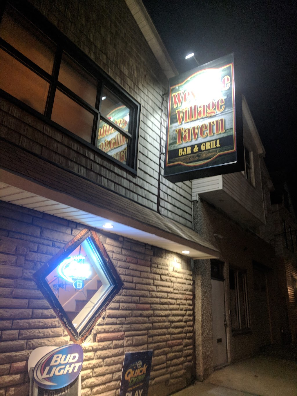 Westside Village Tavern | 18 Paulison Ave, Ridgefield Park, NJ 07660 | Phone: (201) 641-9706
