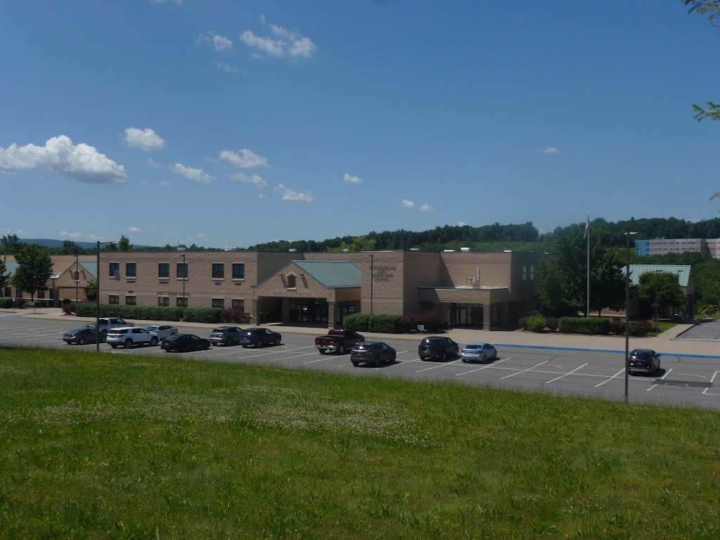 Stroudsburg Junior High School | 1901 Chipperfield Dr, Stroudsburg, PA 18360 | Phone: (570) 424-4848
