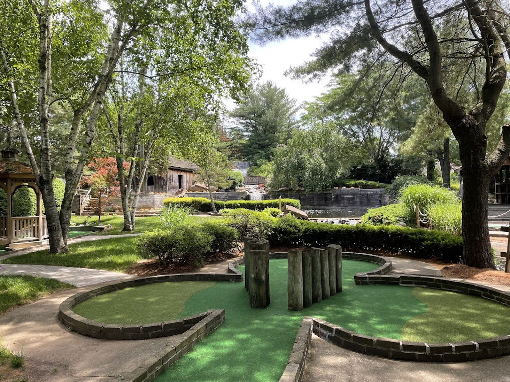Hidden Valley Miniature Golf and Waterfront Grille | 2060 West St, Southington, CT 06489 | Phone: (860) 621-2428
