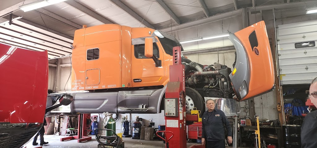 Nuway Truck and Trailer Repair LLC | 784 Bound Line Rd, Wolcott, CT 06716 | Phone: (203) 879-6599